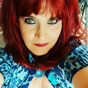 Meet your Posher, Leandrea